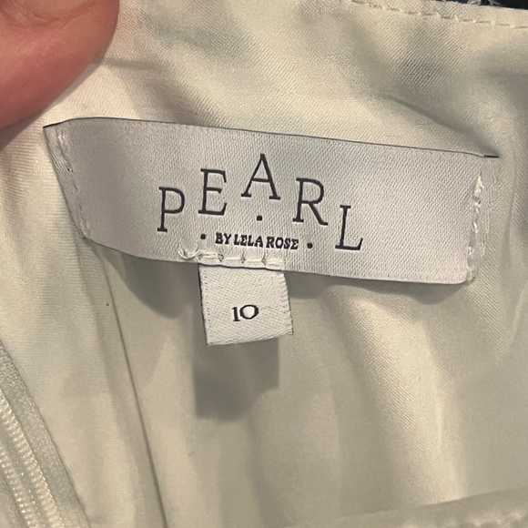 Beautiful Details! 💙 Floral Lace Midi Dress - Picture 3 of 6